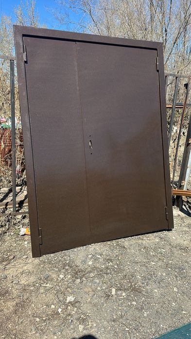 Продам наружная железная дверь