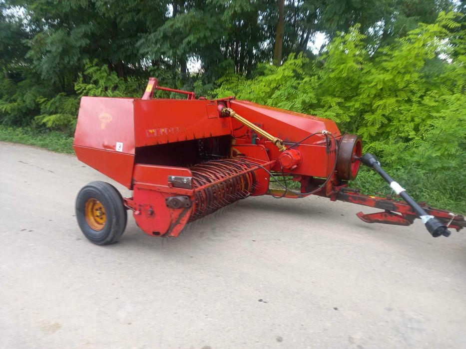 balotiera Welger AP 61 cu pick-up hidraulic