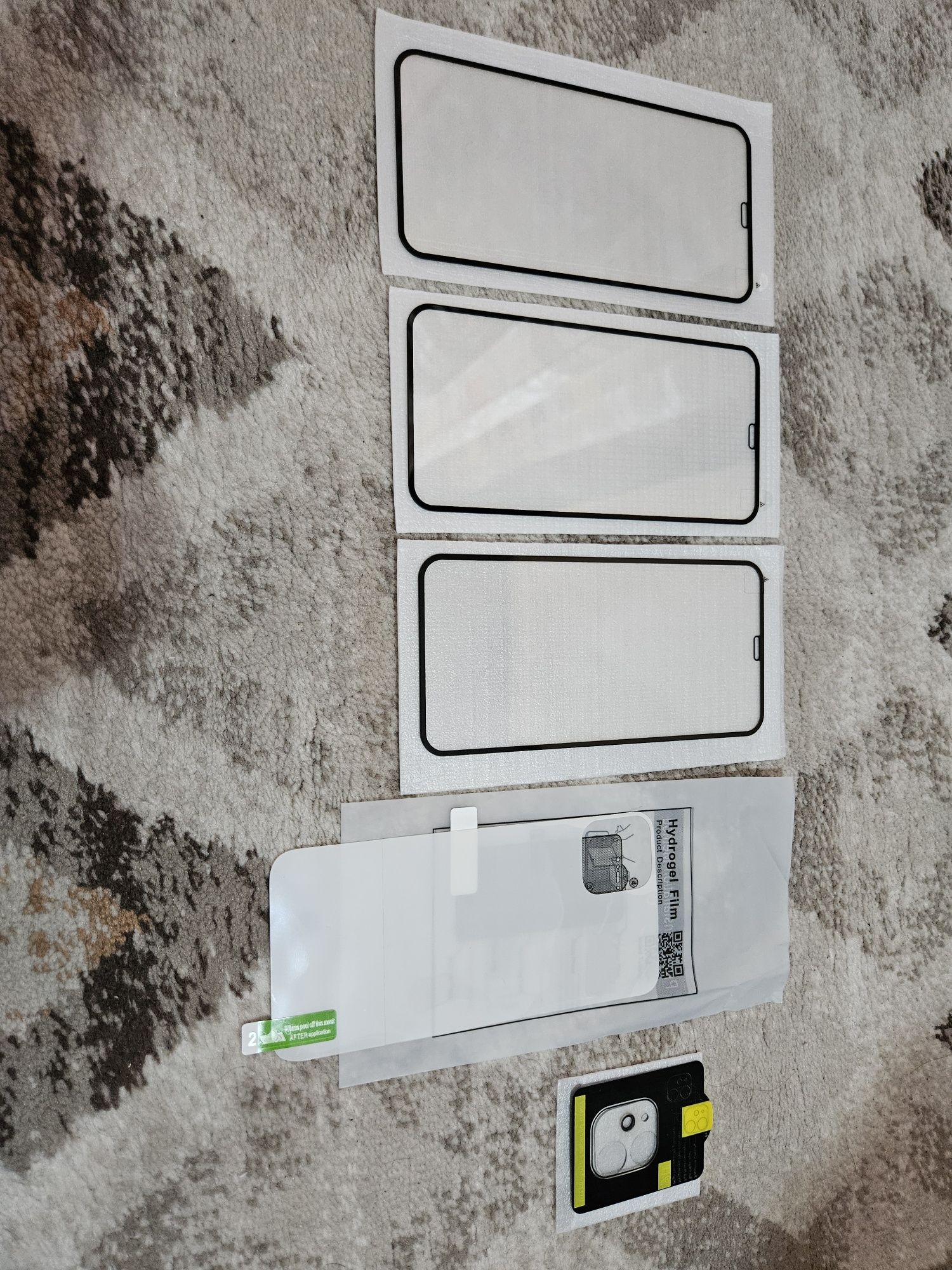 Pachet iphone 11 - încărcător+3 folii protectie ecran+1 folie spate