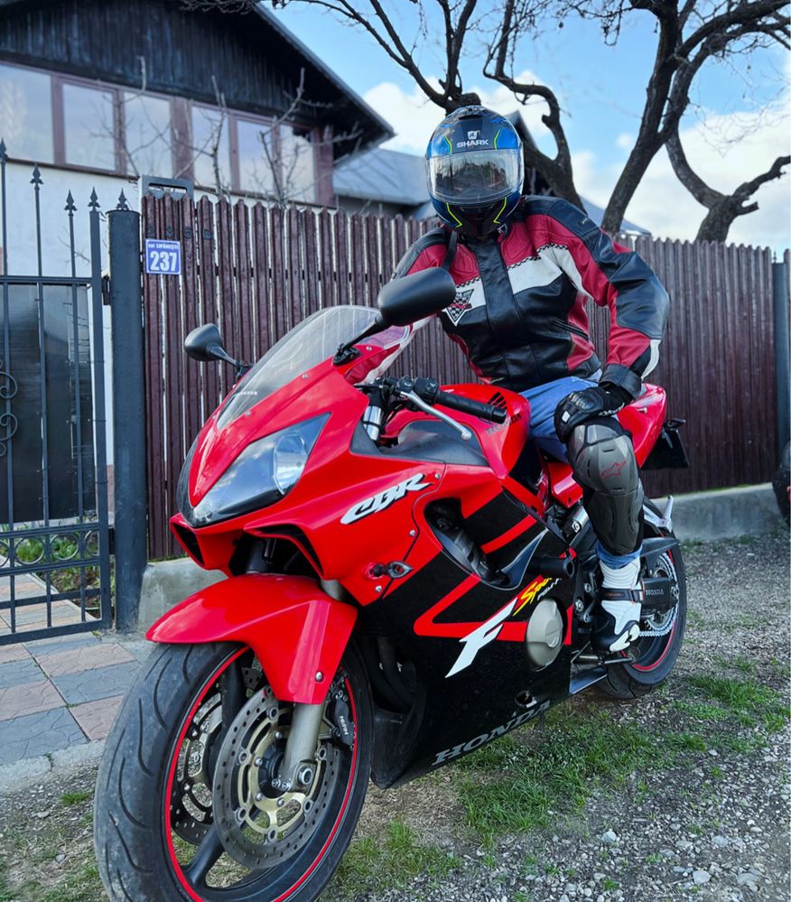 Honda F4i sport 2001