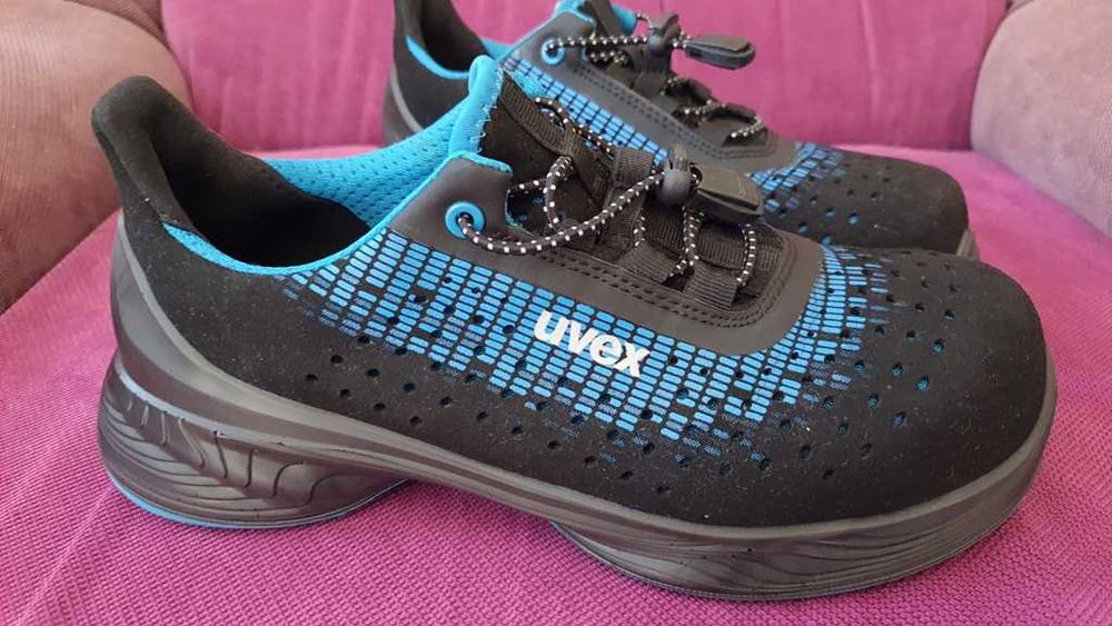 Pantofi UVEX1 G2 S1 SRC ESD marimea 37,5-38 stare impecabila