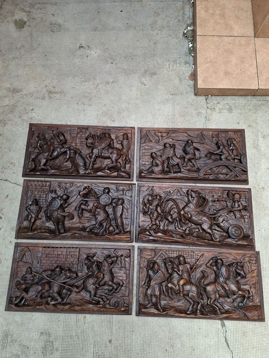 Tablou vechi, sculptura în lemn