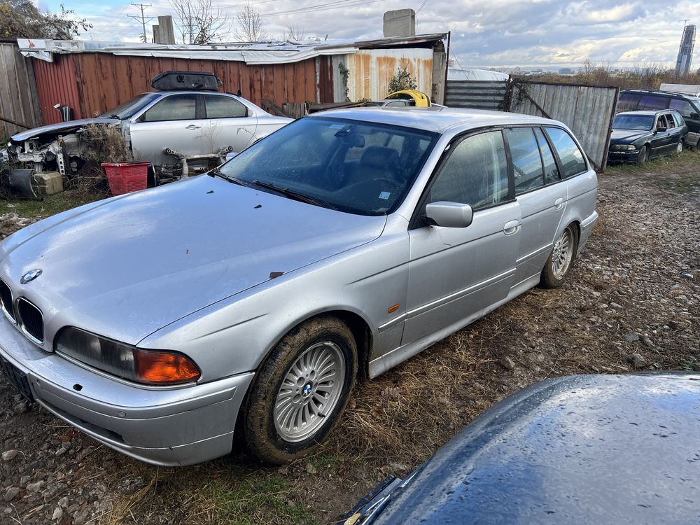 Bmw e39 528i Въздушно окачване ,бмв 5-та серия на части !!!