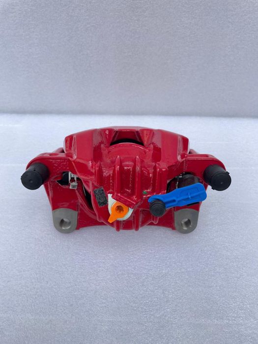 Set etrieri frână fața VW – Roșii – NOU cu plăcuțe – GTI/GTD/GTE