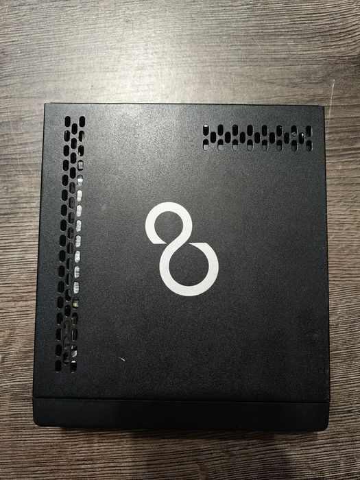 Mini PC Fujitsu Esprimo G558