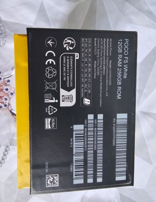 Продам Poco F5 12/256