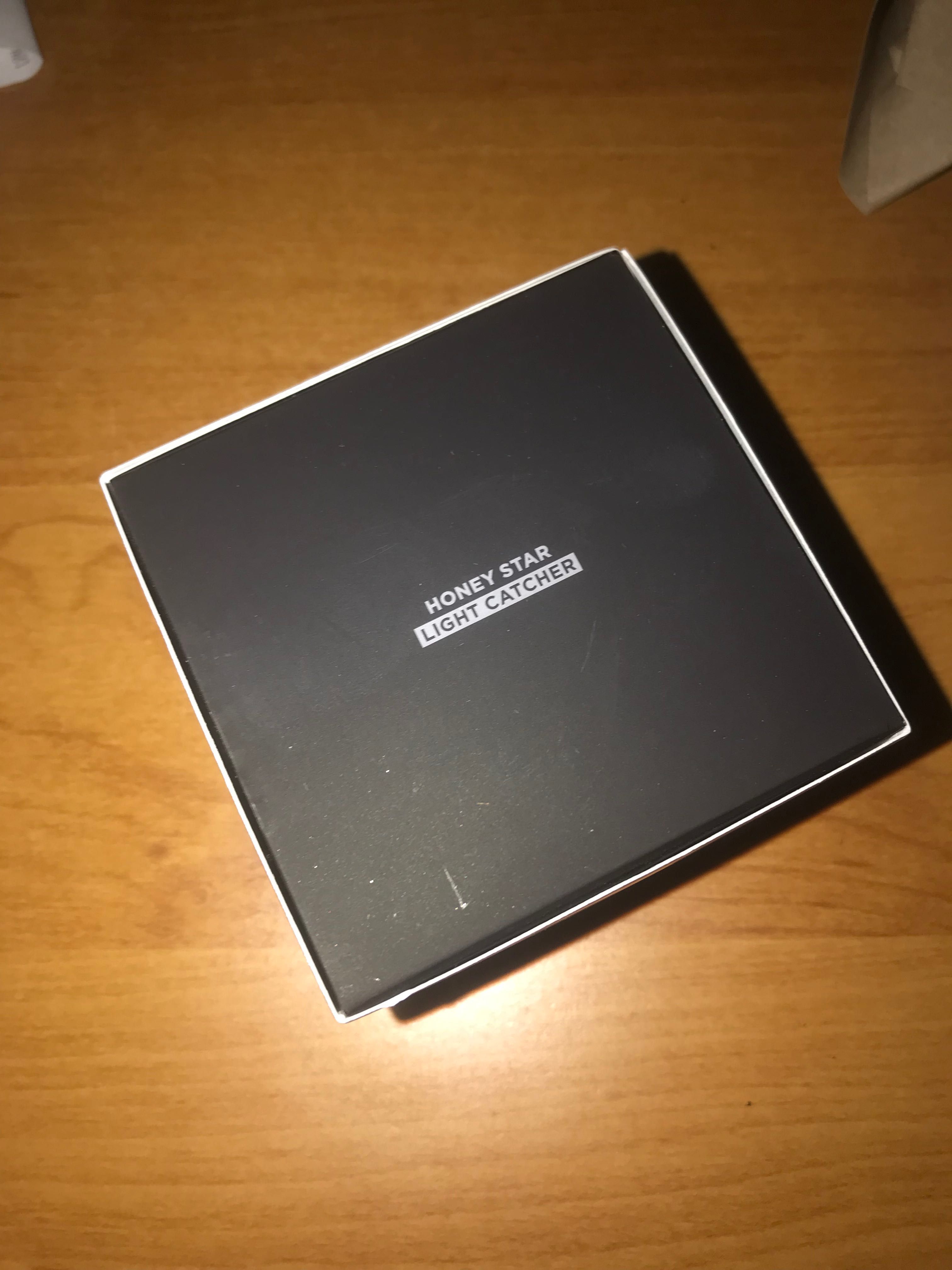 Фиксираща насипна пудра за лице- Laura Mercier Translucent Powder