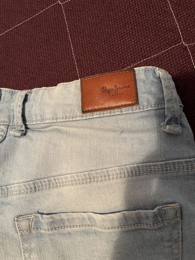 Pantaloni scurti , pepe jeans masura 27