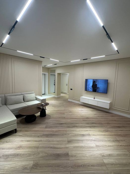 Продается квартира 4/3/4 на ЦУМе