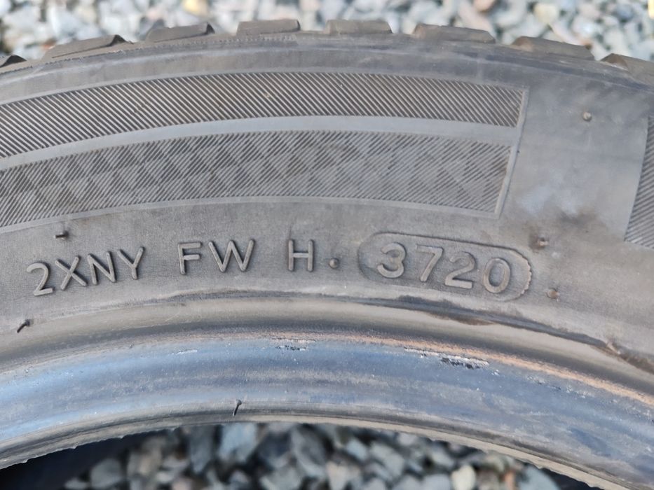 Vând anvelope second hand