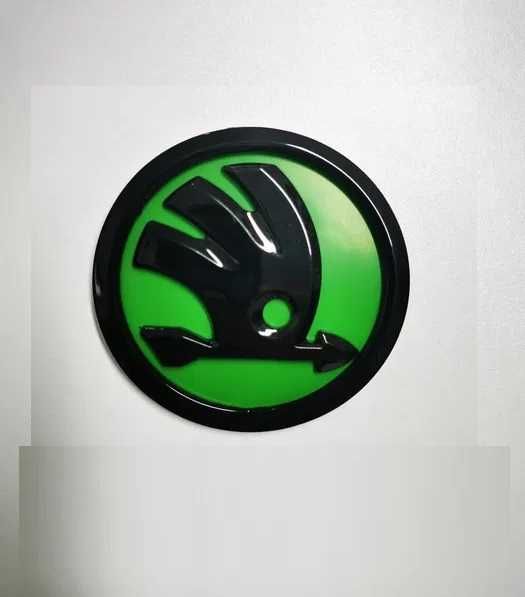 Emblema/sigla Skoda 90/80 capota sau portbagaj negru sau verde