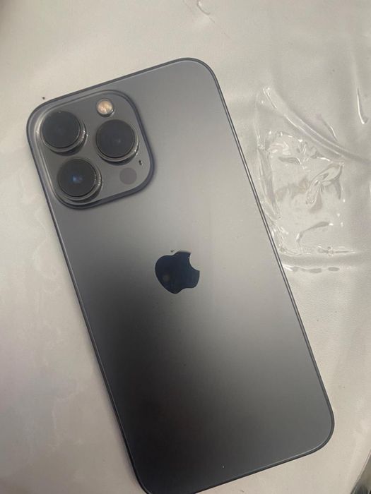 Продам iphone 13 pro