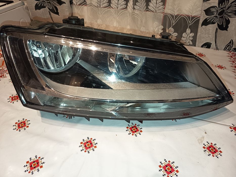 Far dreapta vw jetta