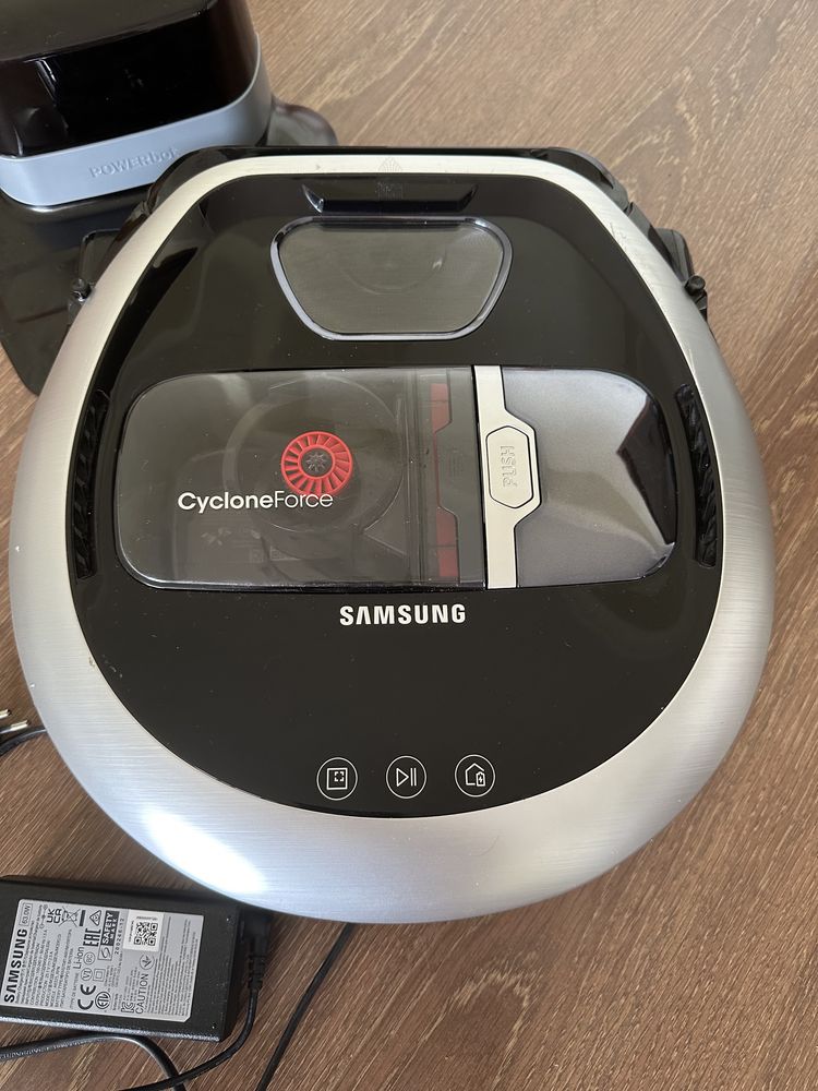 Робот пылесос SAMSUNG CycloneForce