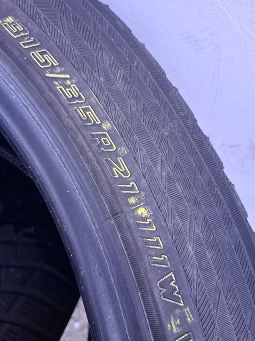 315 35 21 YOKOHAMA 2бр зимни