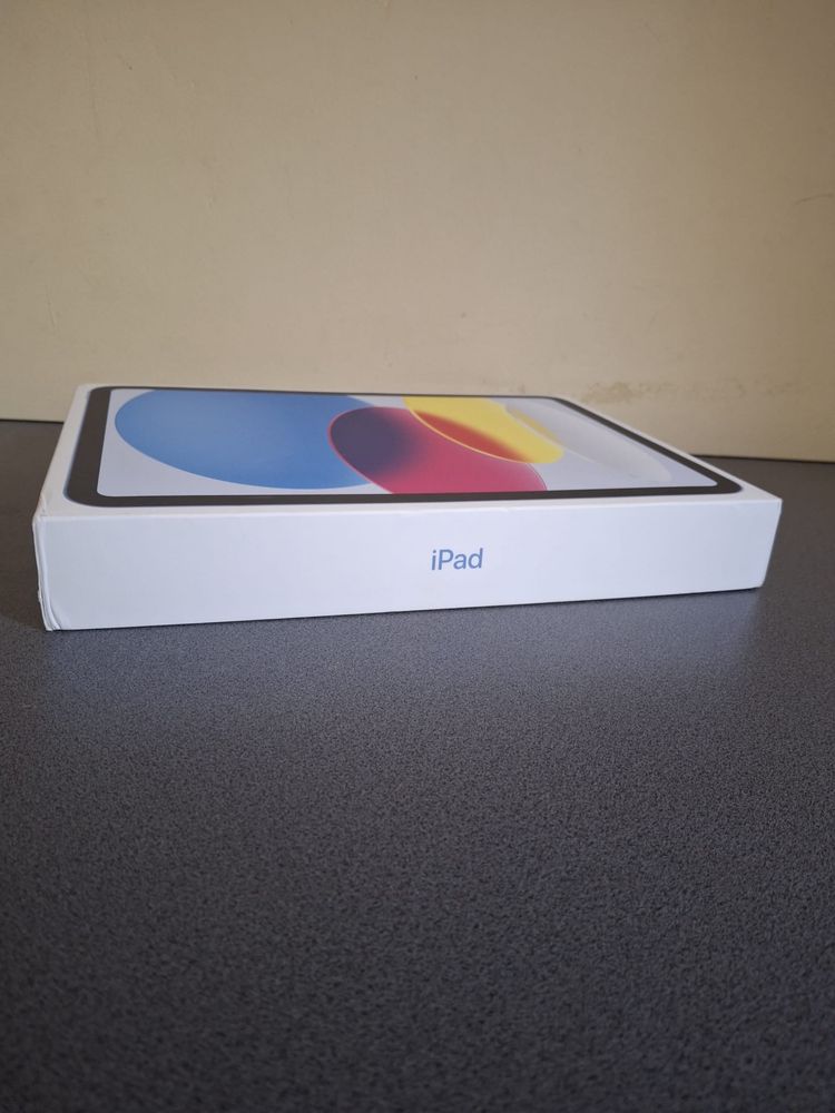 Vand ipad 10th gen 64gb nou sigilat