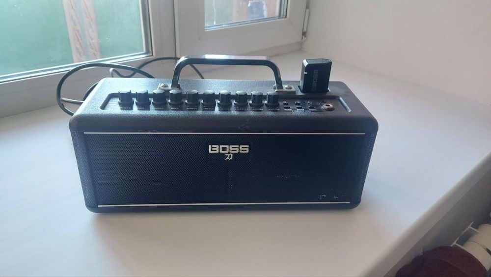 Комбоусилитель Boss Katana Air