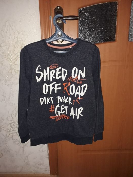 Фирменная кофта на мальчика 12-13 лет