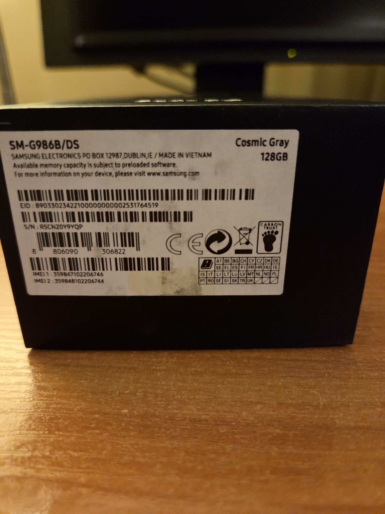 Продавам Samsung S20 + Cosmic Gray