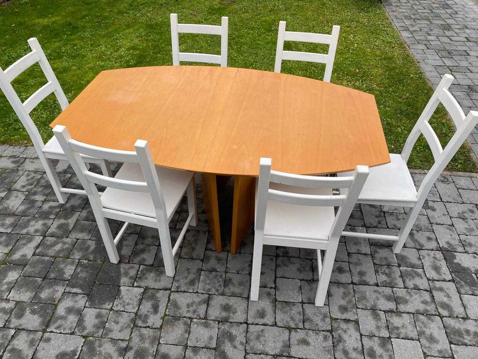 Vând masă extensibilă cu 6 scaune