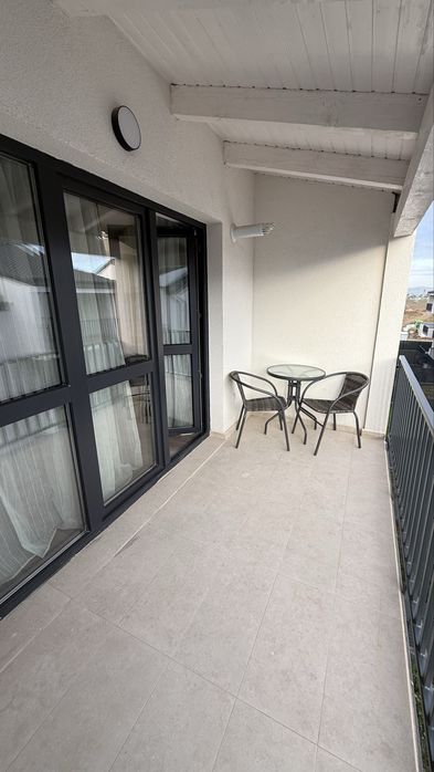 Inchiriez apartament 3 camere Sanpetru