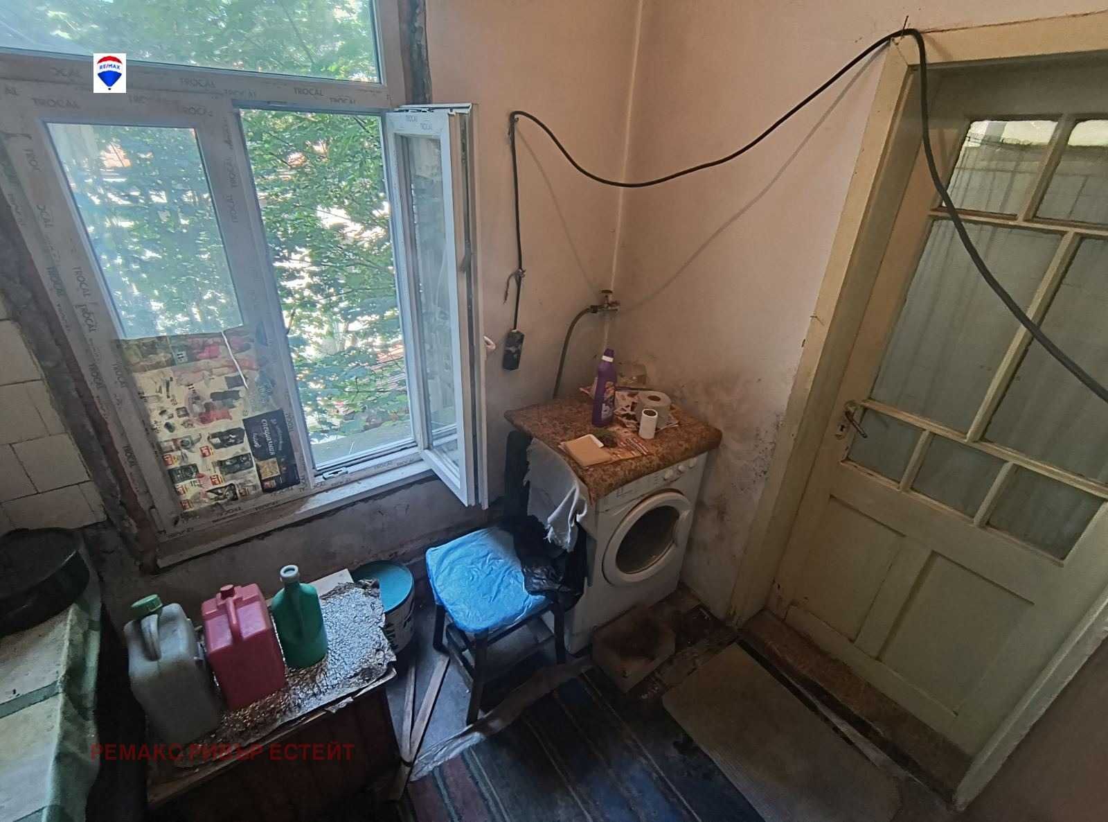 Етаж от къща под наем в центъра на гр. Русе
