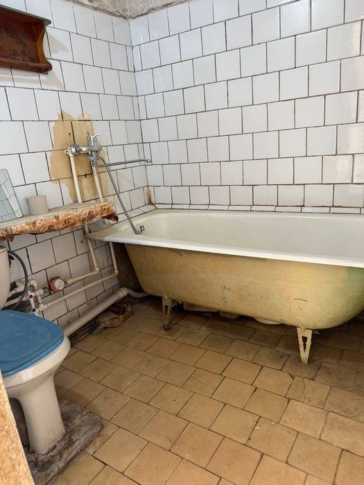 Продается Галерейного типа 1/4/4, площадь 42м² Гафур Гуляма