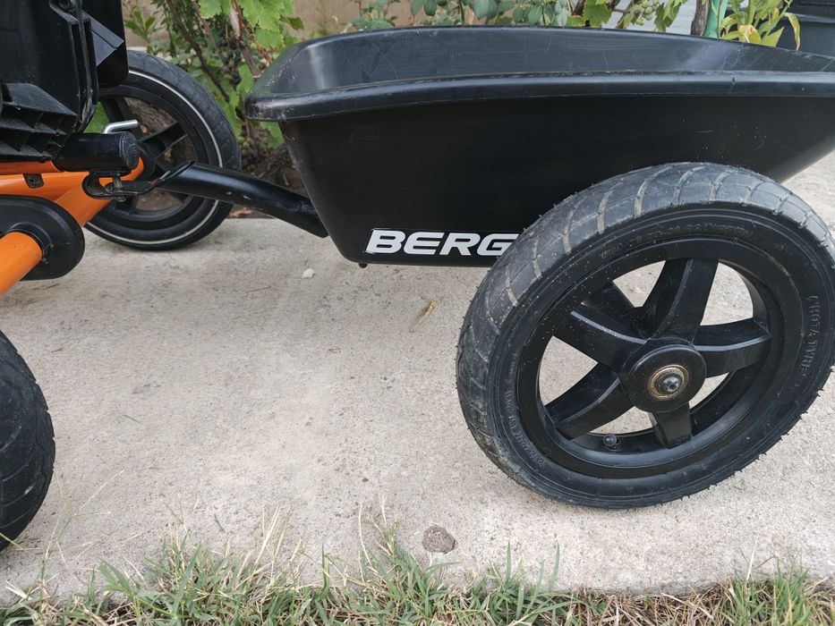 Kart cu pedale BERG Buddy Orange + remorca BERG  de la 3 la 8 ani