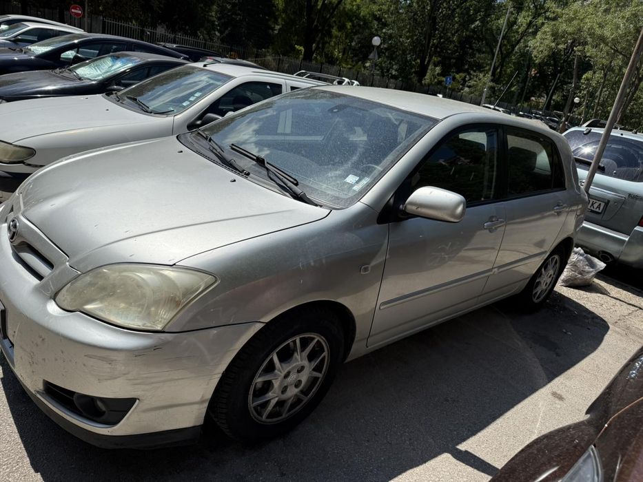 Тойота корола 1.6 бензин