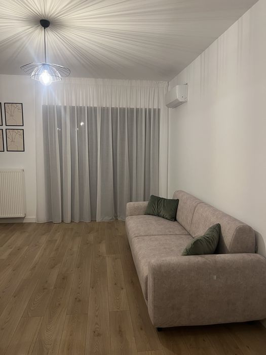 Inchiriez studio Silk District