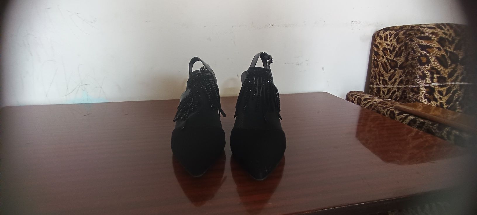 Продаёться обувь