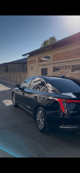 Hongqi e-qm5 500km 2024