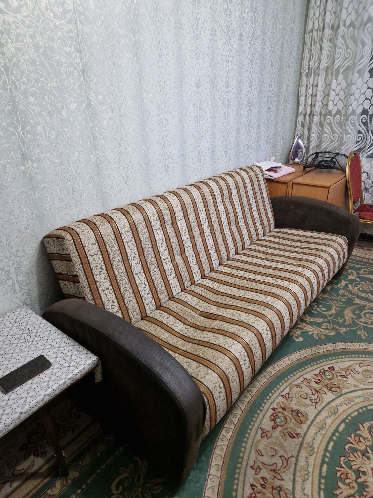 Продам диван бу, в хорошем состоянии