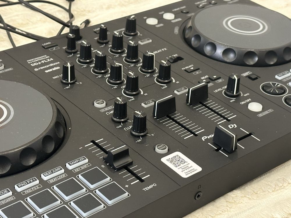 Pionner DDJ-FLX4