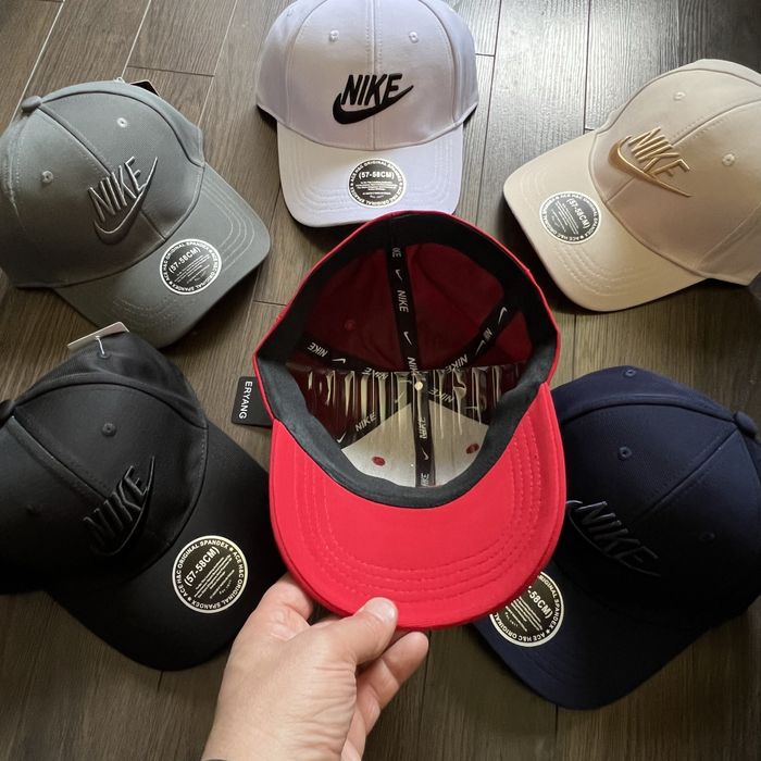 мъжка шапка NIKE лятна твърда козирка универсален размер 57-58см
