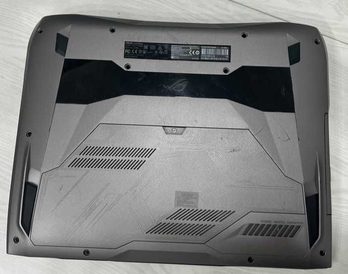 Игровой ноутбук Asus Rog G752vs i7 Gtx 1070  Ssd+Hdd FulHd Ram 32gb