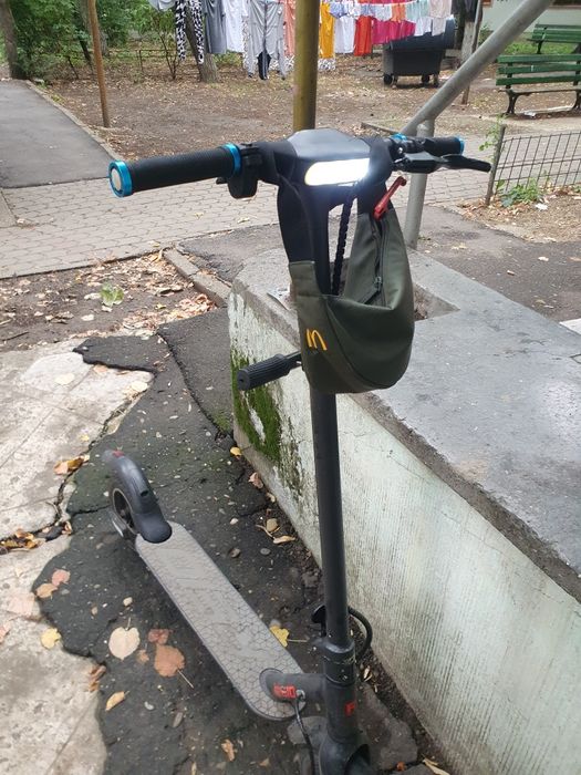 Vând trotineta Reid plus trotineta se prezintă ok fuge 27 30km h