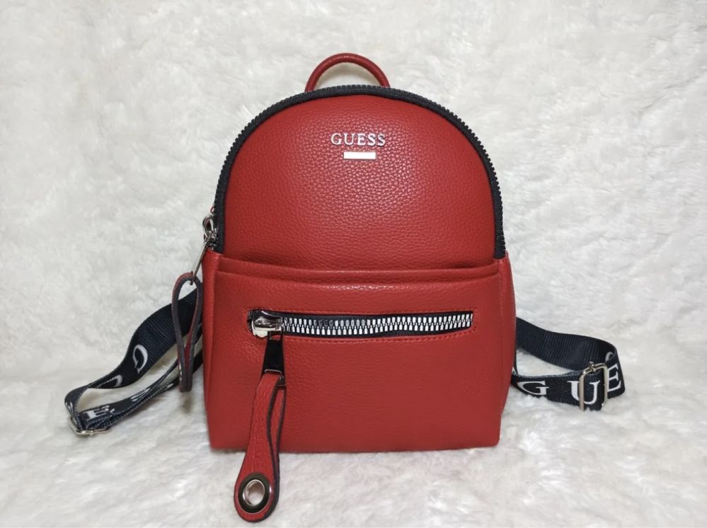 Rucsac rosu  Guess