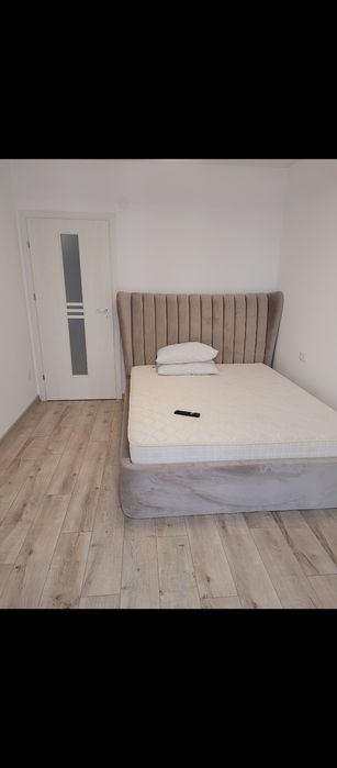 Închiriez apartament central park