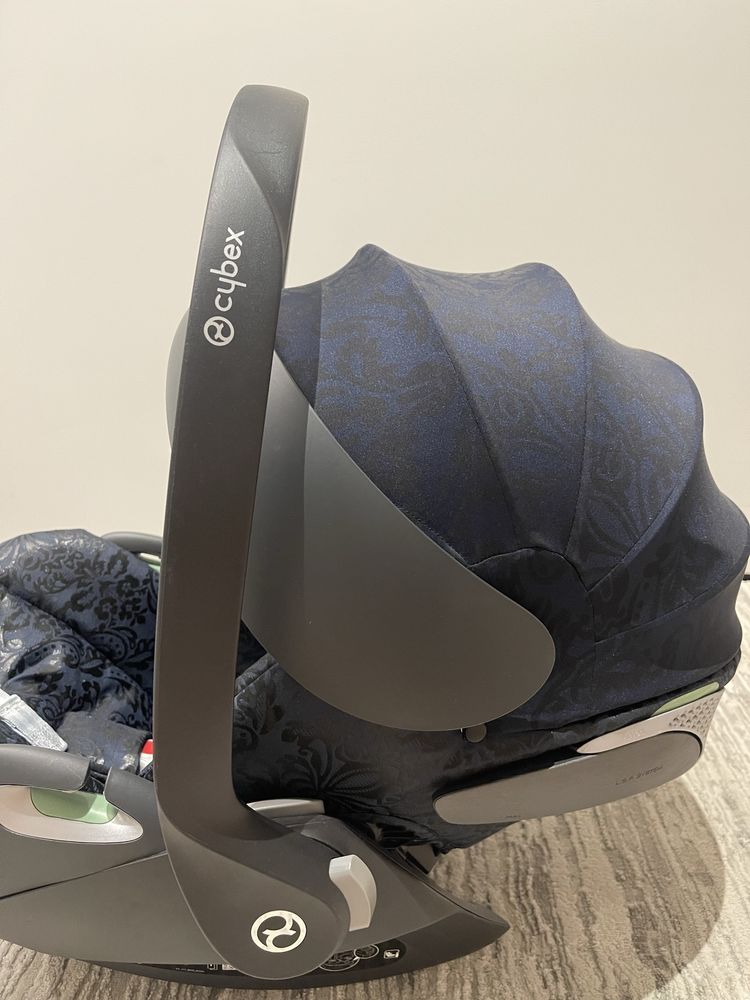 Автокресло Cybex Cloud T
