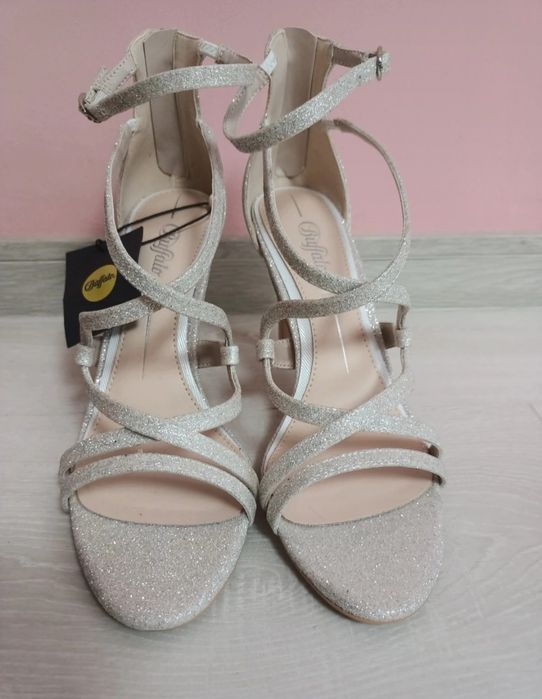 Sandale de ocazie Buffalo argintii