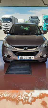 Vând Hyundai x35