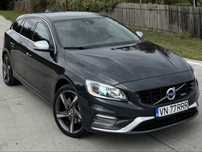 Volvo V60 2.4d 4x4 2015 R-Desing Automat Navigația mare Accept Schimb