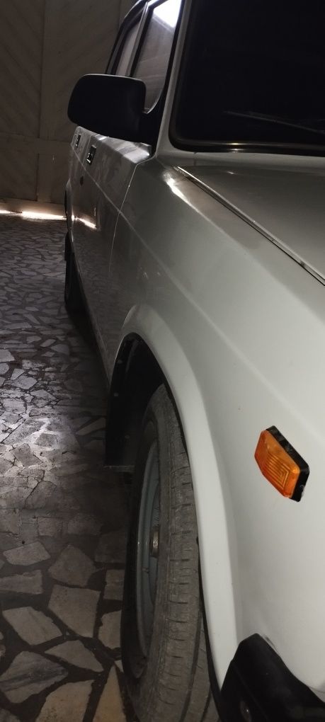 2107 sotiladi 2007 naxt bekara bezovta atmin narx yozilib duribdi