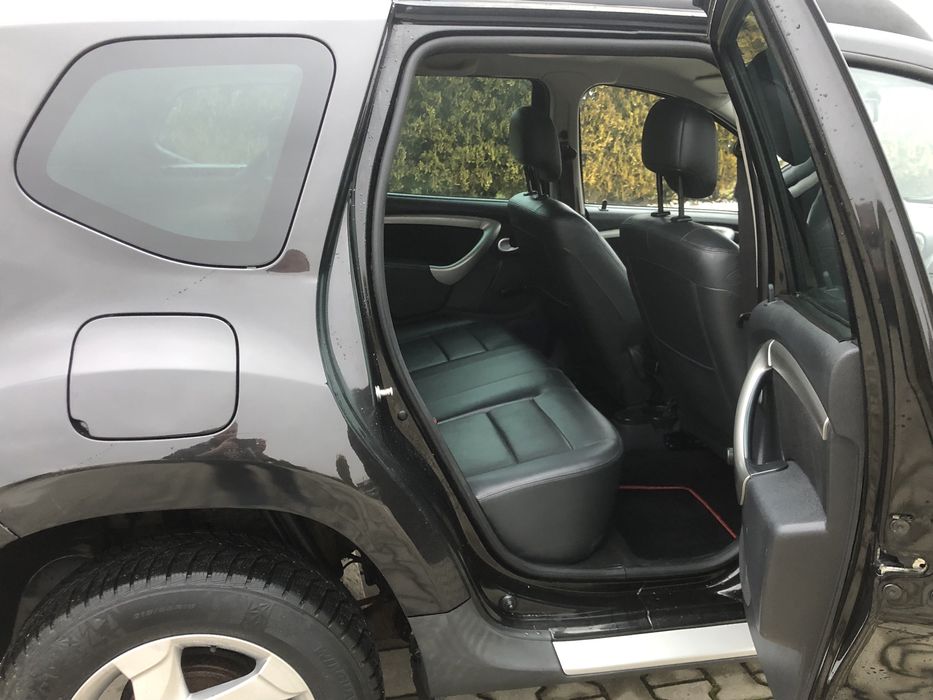 Dacia Duster an 2013 motor 1.6 16v benz+gaz de fabrica clima piele