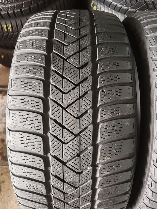 2 cauciucuri 235 40 19