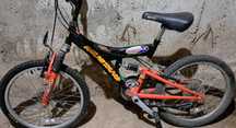 Bicicleta copii,pentru maxim 15 ani.