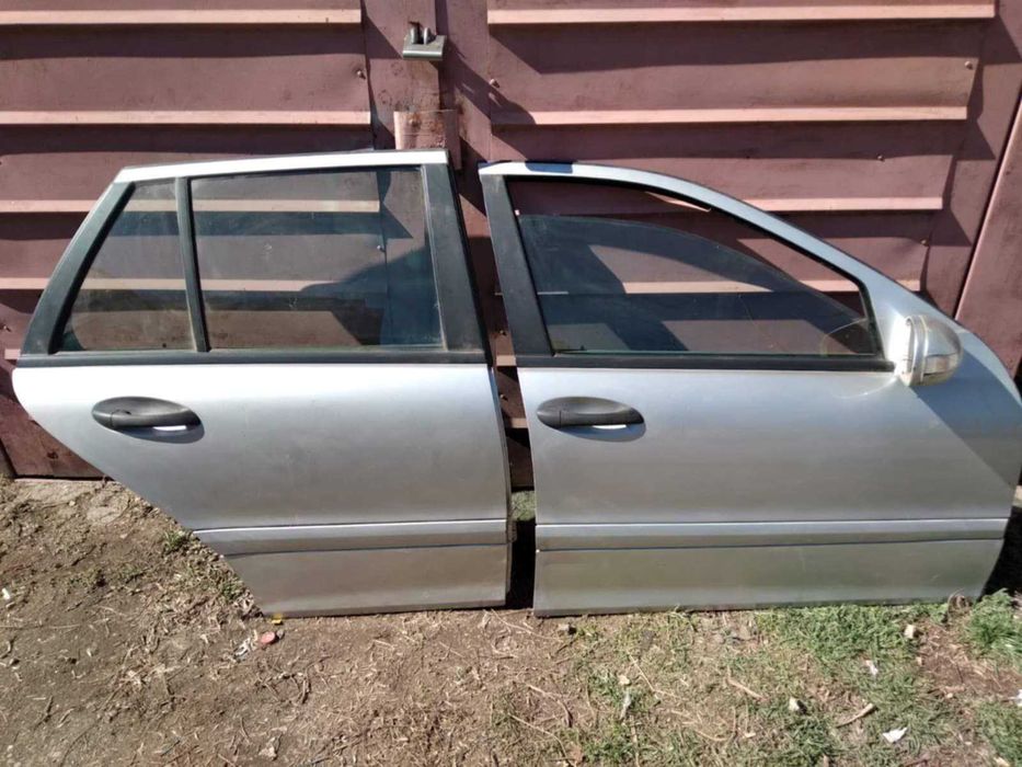 Врати за  Mercedes C class