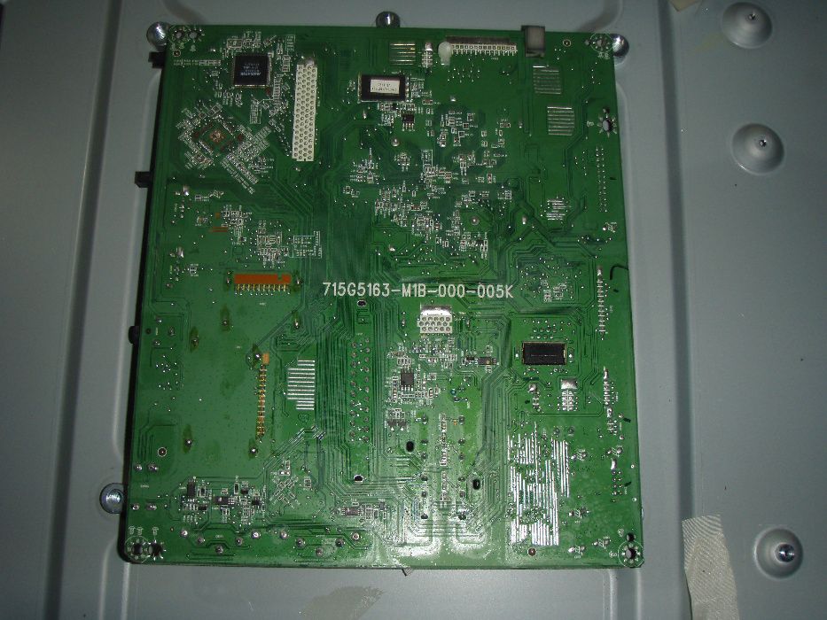 Placa de baza 715G5163-M1B-000-005K de pe Philips 39PFL3807K