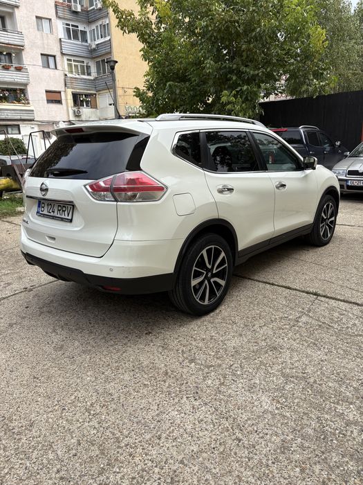Vand Nissan X-Trail, 4x4, automat, 2.0 diesel, carte service, propriet